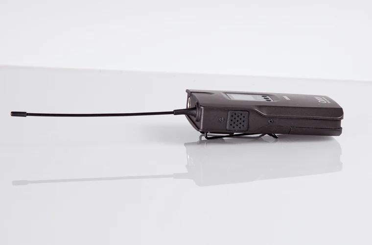 UX1200LP1 WIRELESS LAPEL SYSTEM - Image 12